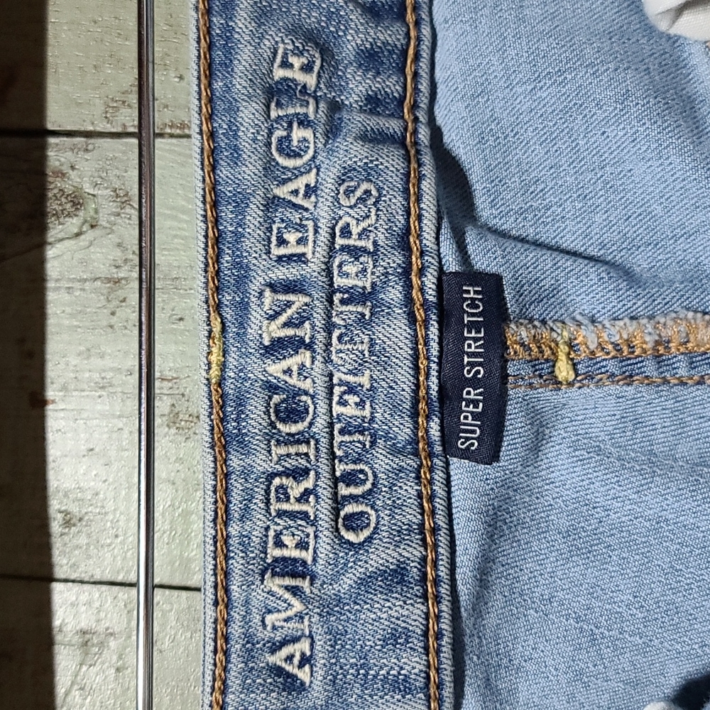 American Eagle Lightweight, Lightwash Jeggings - image 7